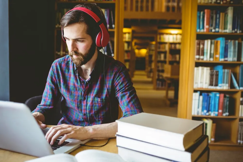 MOOC Meaning: Understanding Massive Open Online Courses and Their Impact on Learning