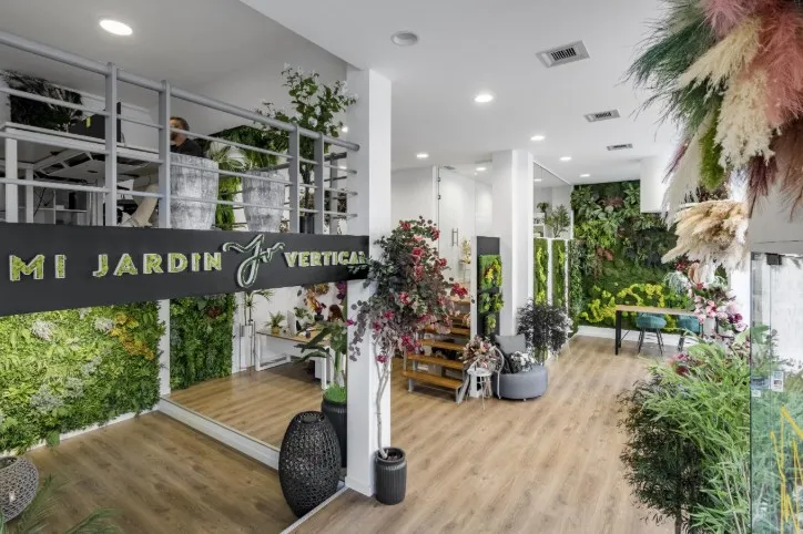 Jardín Vertical Diseño: Cómo Integrar Naturaleza y Estilo en Espacios Modernos
