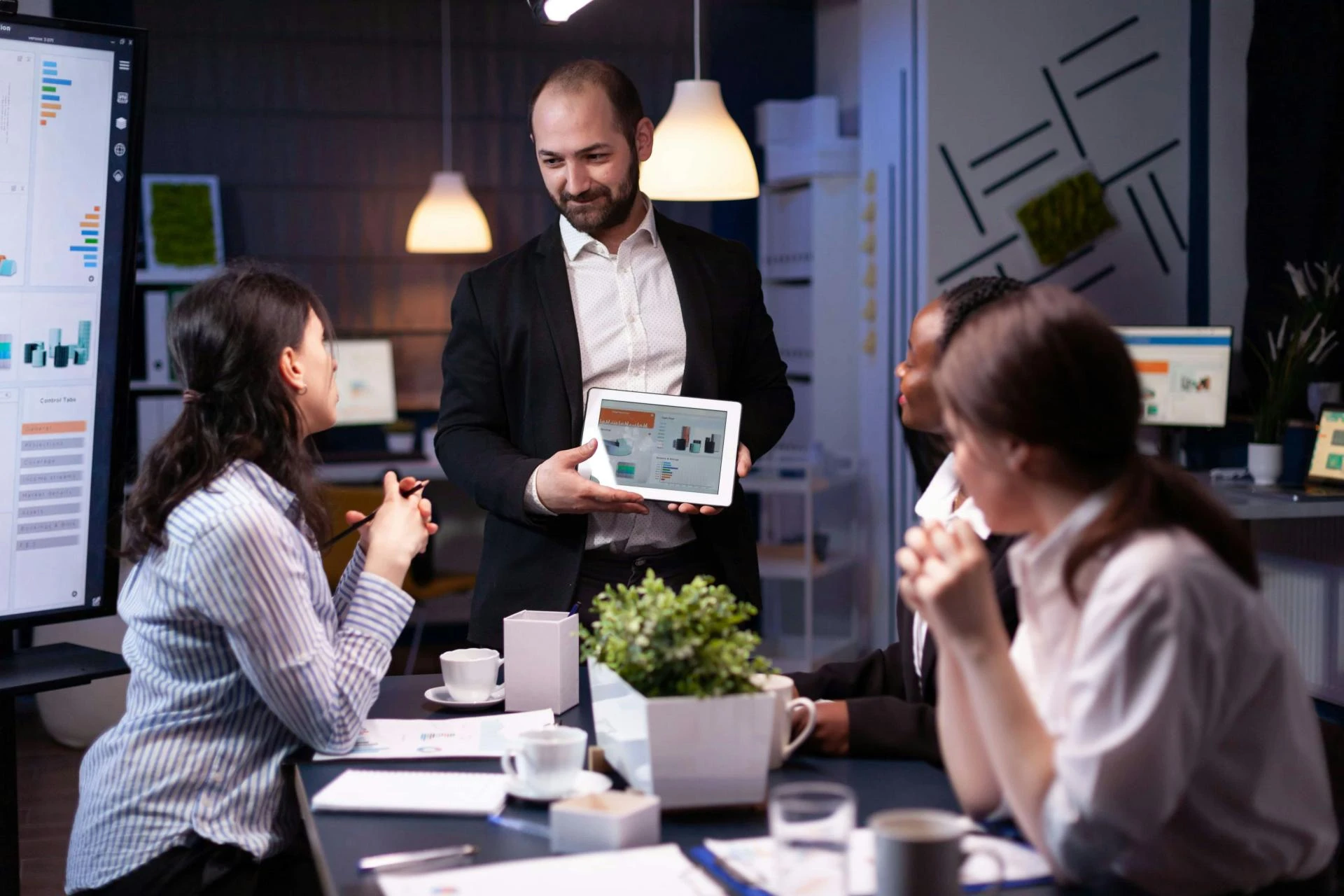 How to Master B2B Marketing: Tips and Strategies for Success in 2024