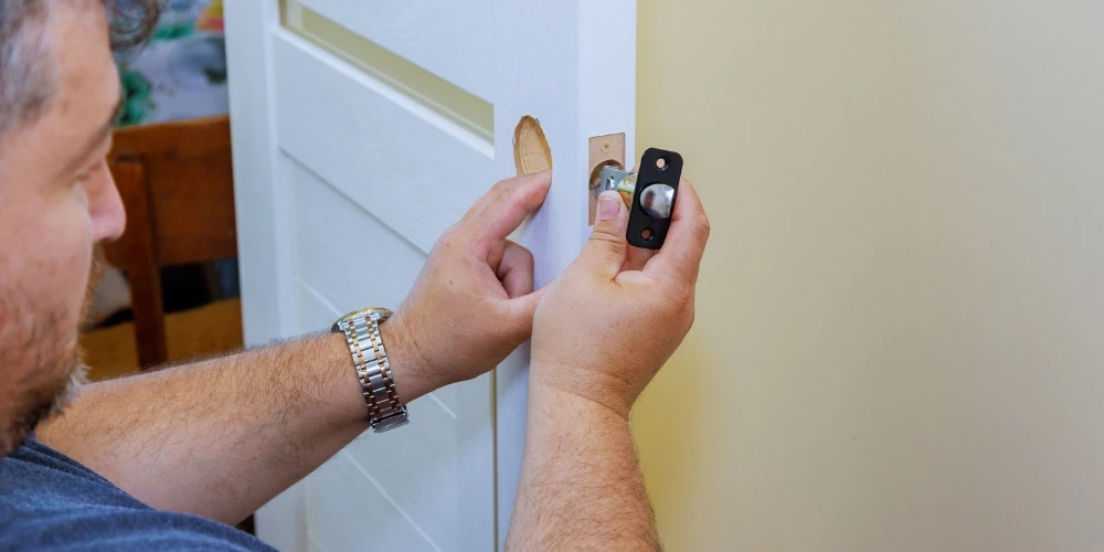Lock Change Service vs. Rekeying: Which One is Better?