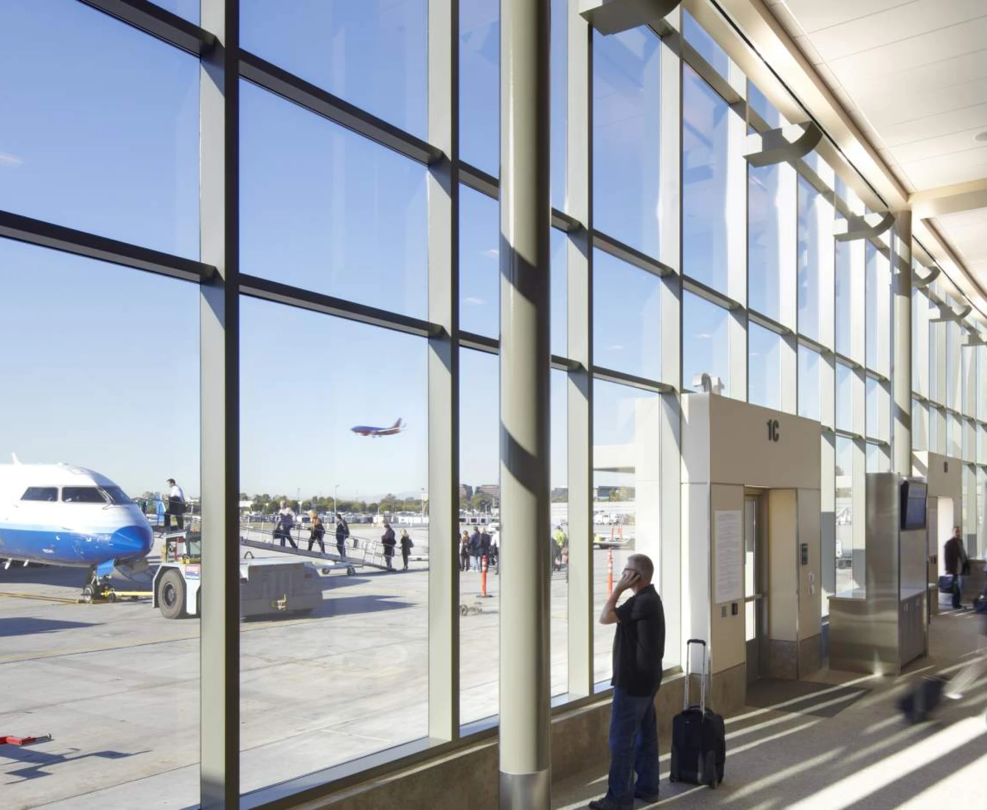 Navigating Your Magic: From SNA Airport to Disneyland - A Comprehensive Guide