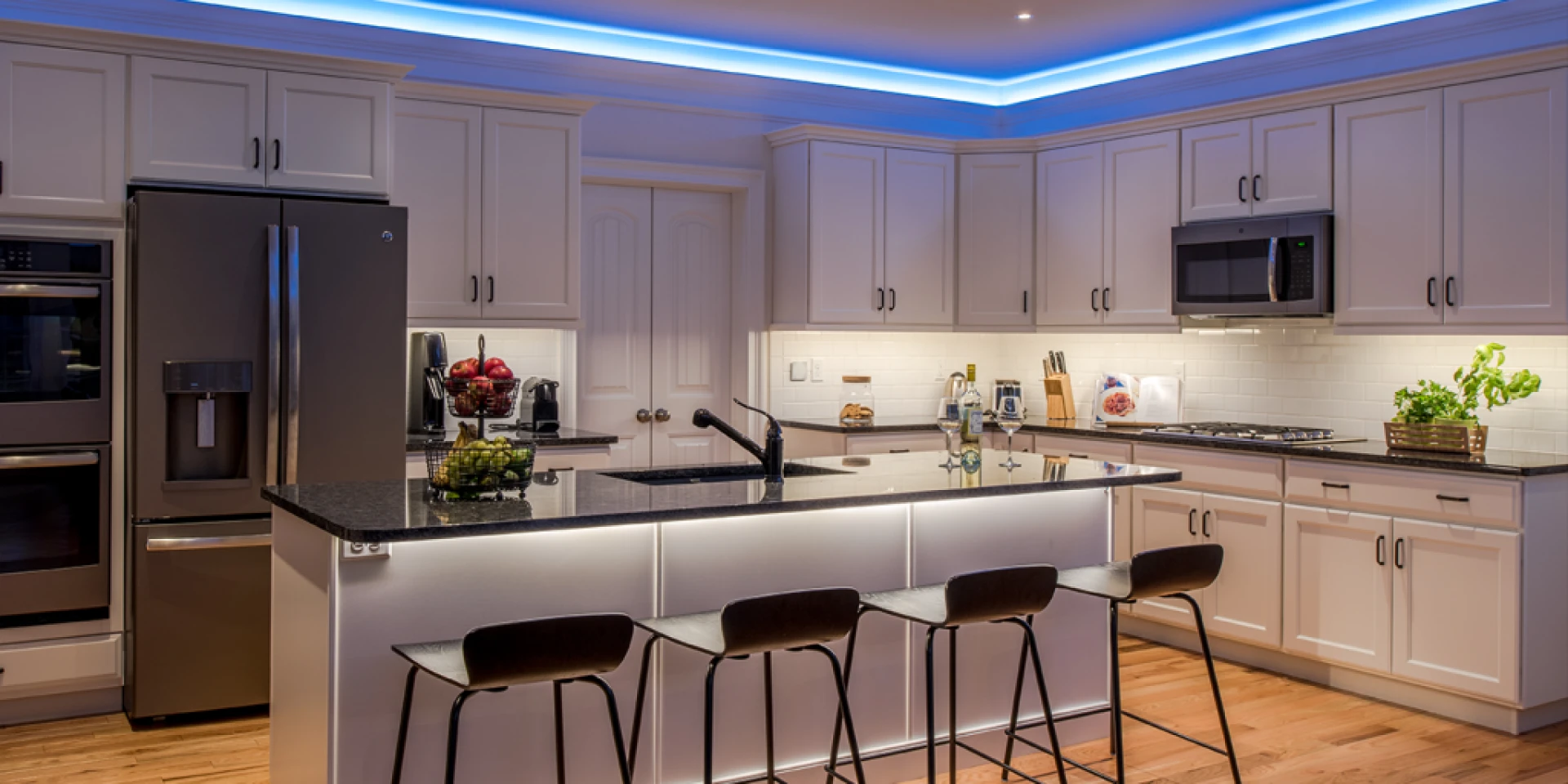 Under Cabinet Lighting Options: The Ultimate Guide on How to Style the Latest Lighting Trend