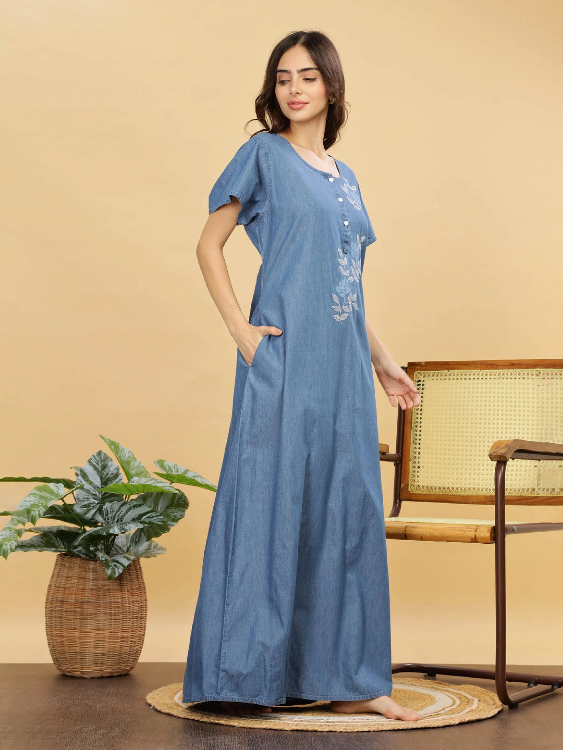 Night Gowns for Women Who Love Softness, Simplicity, and Style