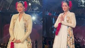 Sonam Kapoor's Most Memorable En Vogue Events: A Fashion Love Story