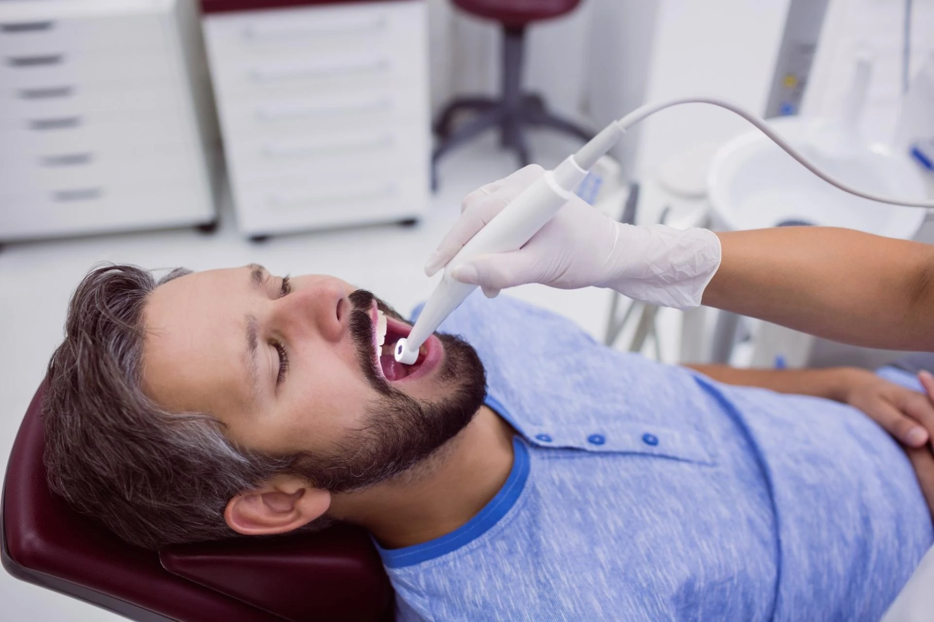 What is a Periodontist: Who Are They?