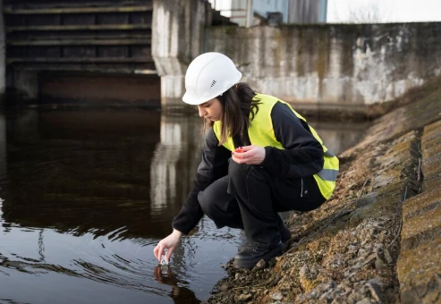8 Reasons Environmental Agencies Rely on Water Sample Analysis