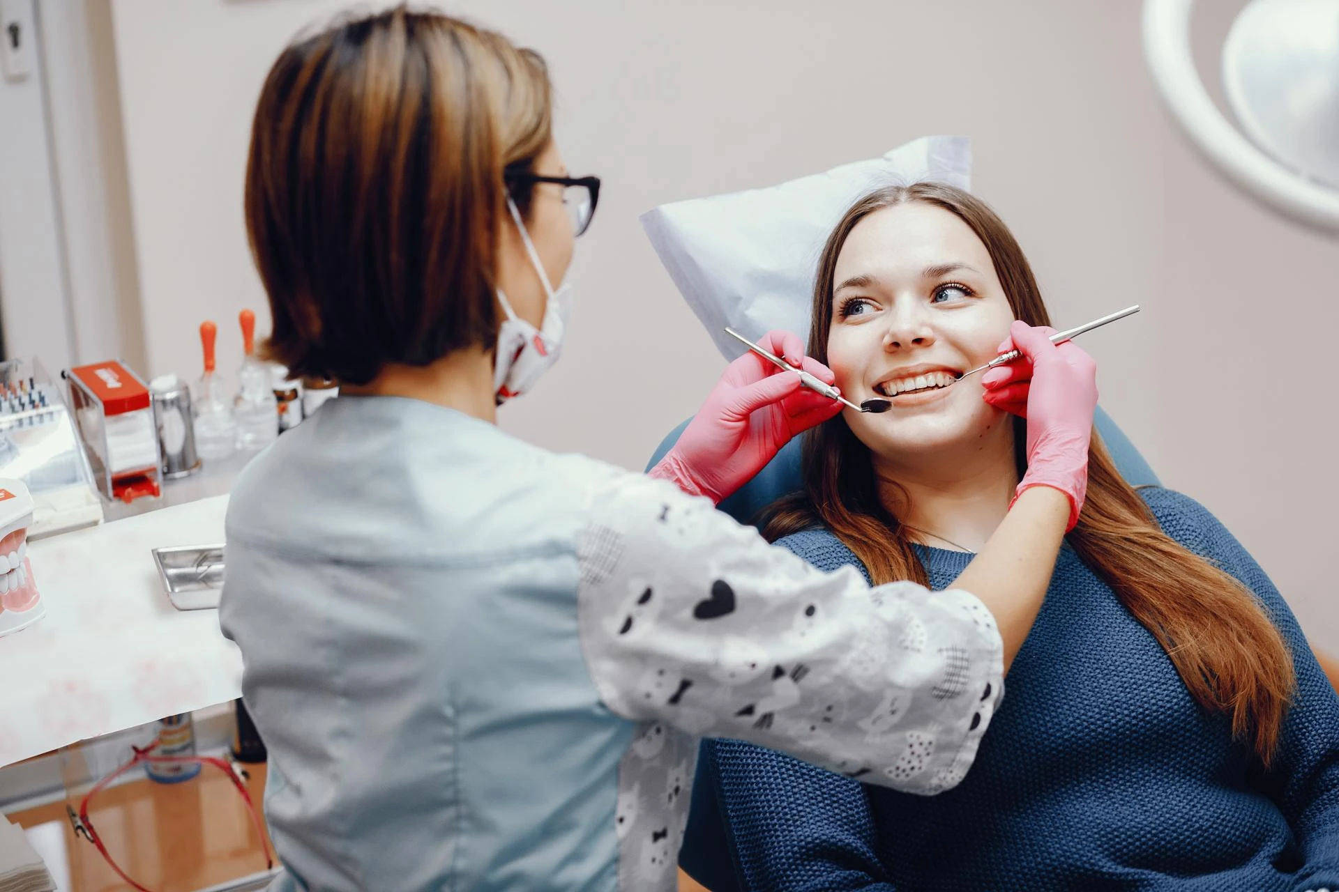 What Is Periodontics? 5 Signs You Might Need to See a Specialist