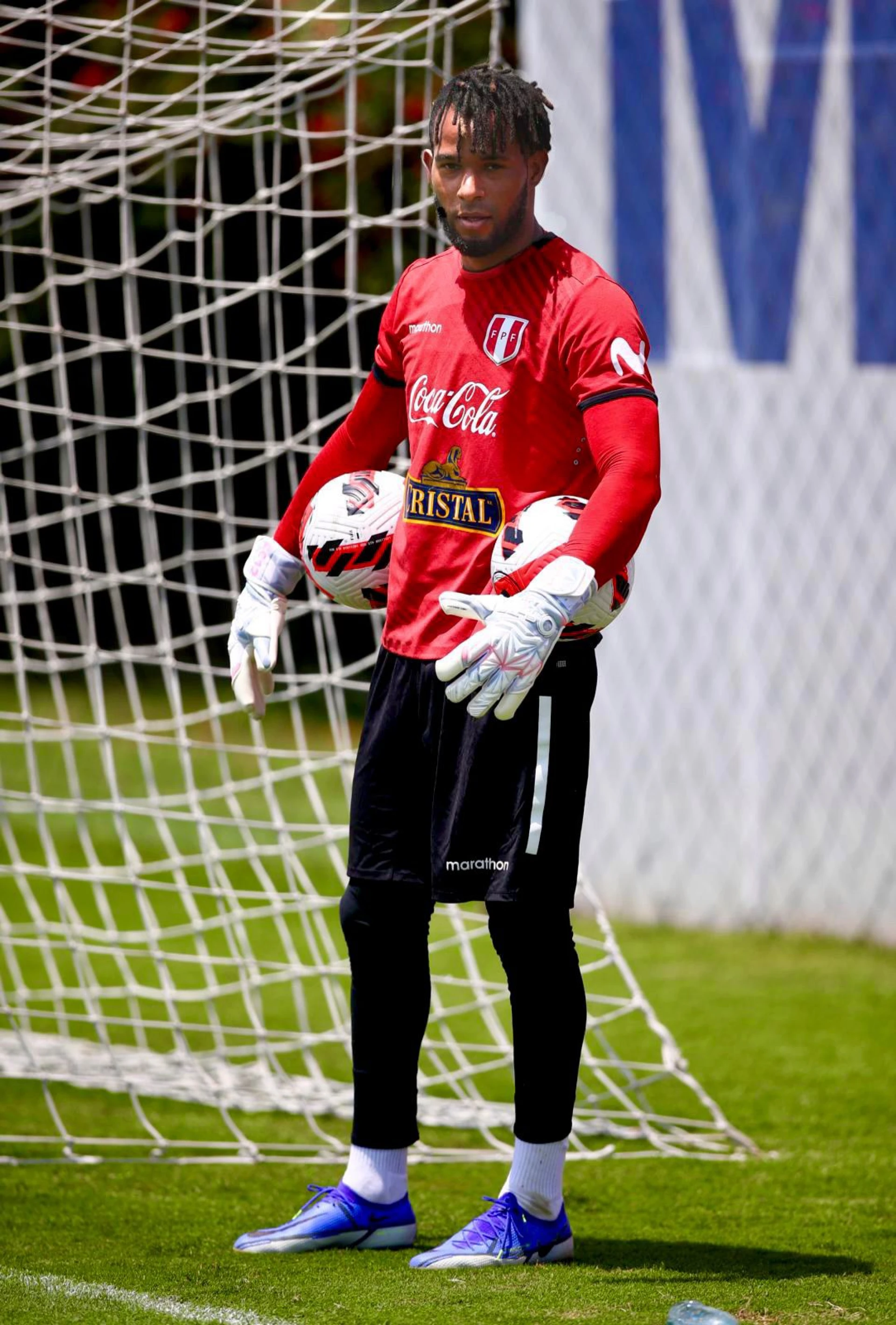 Goalkeeper Gloves: The Essential Gear for Every Confident Save