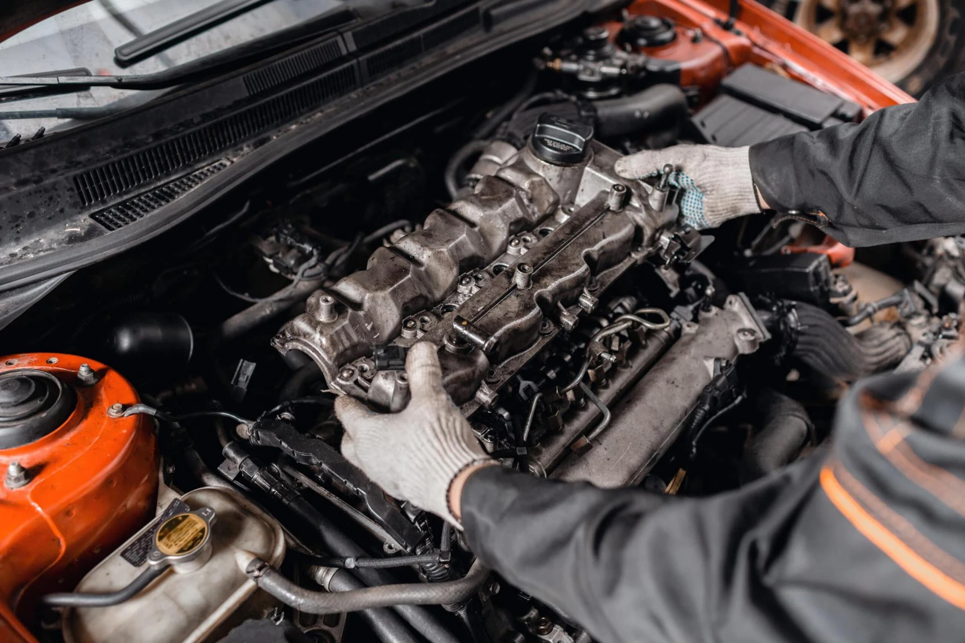 How to Clean Corroded Car Battery Terminals Safely at Home?