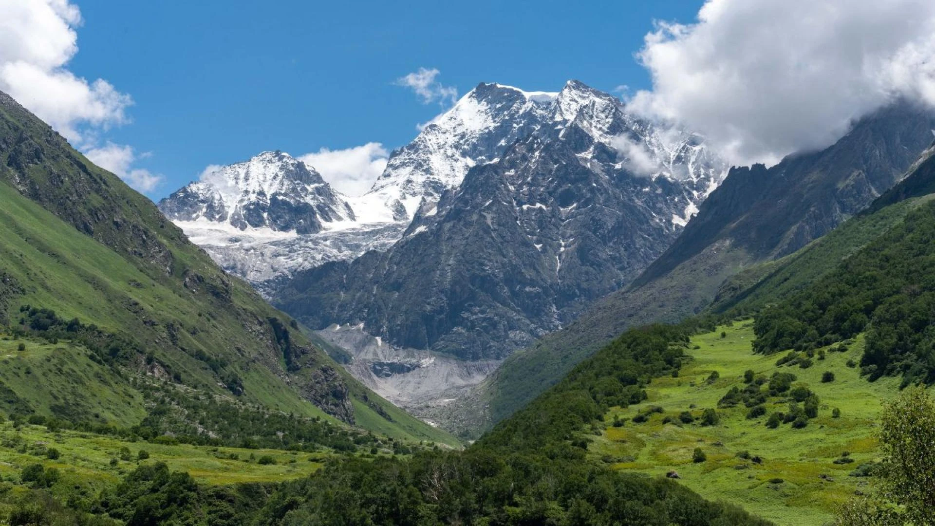 Valley of Flowers Trek: Expectations vs. Reality