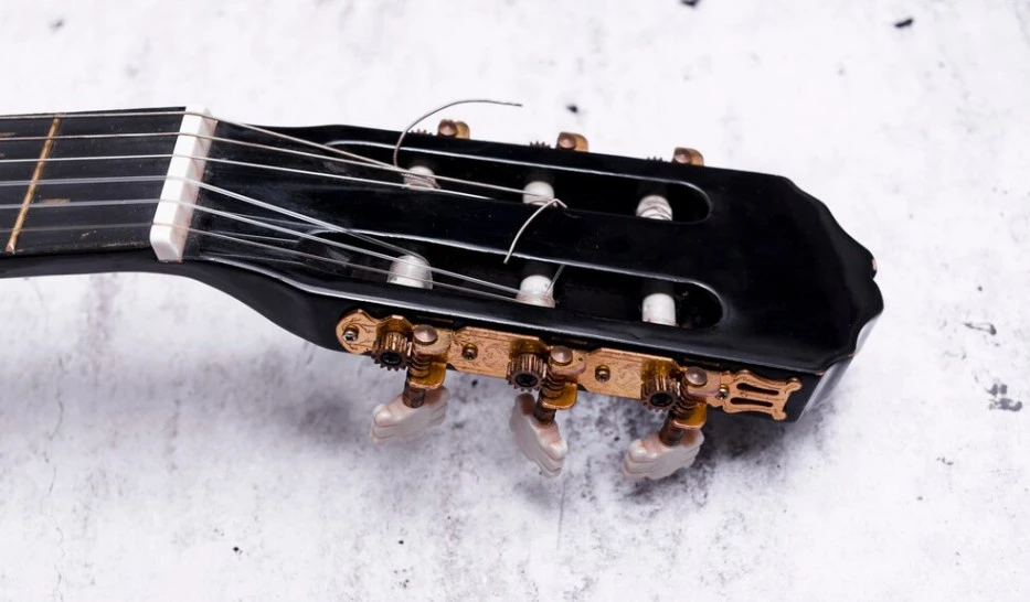 d'addario guitar strings for Perfect Tone Every Time