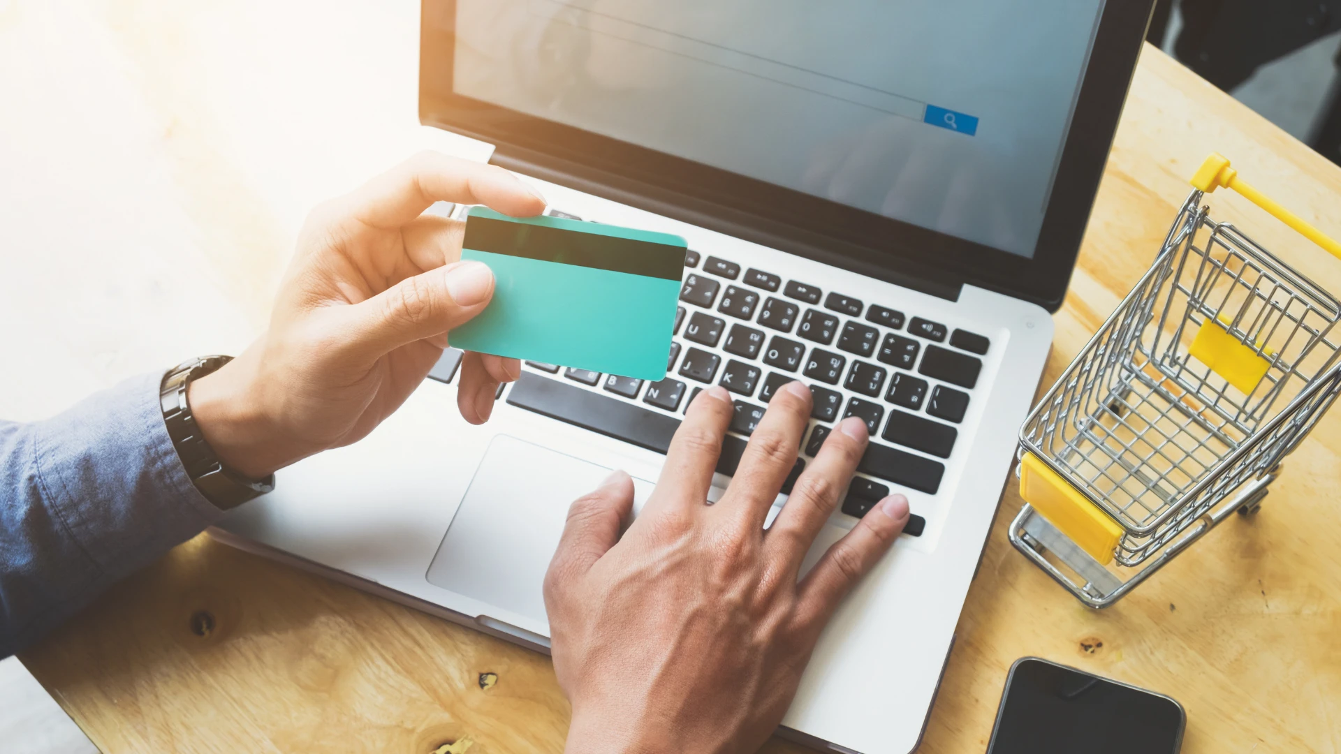 The Future of Global eCommerce: Embracing Multi-Currency Solutions 