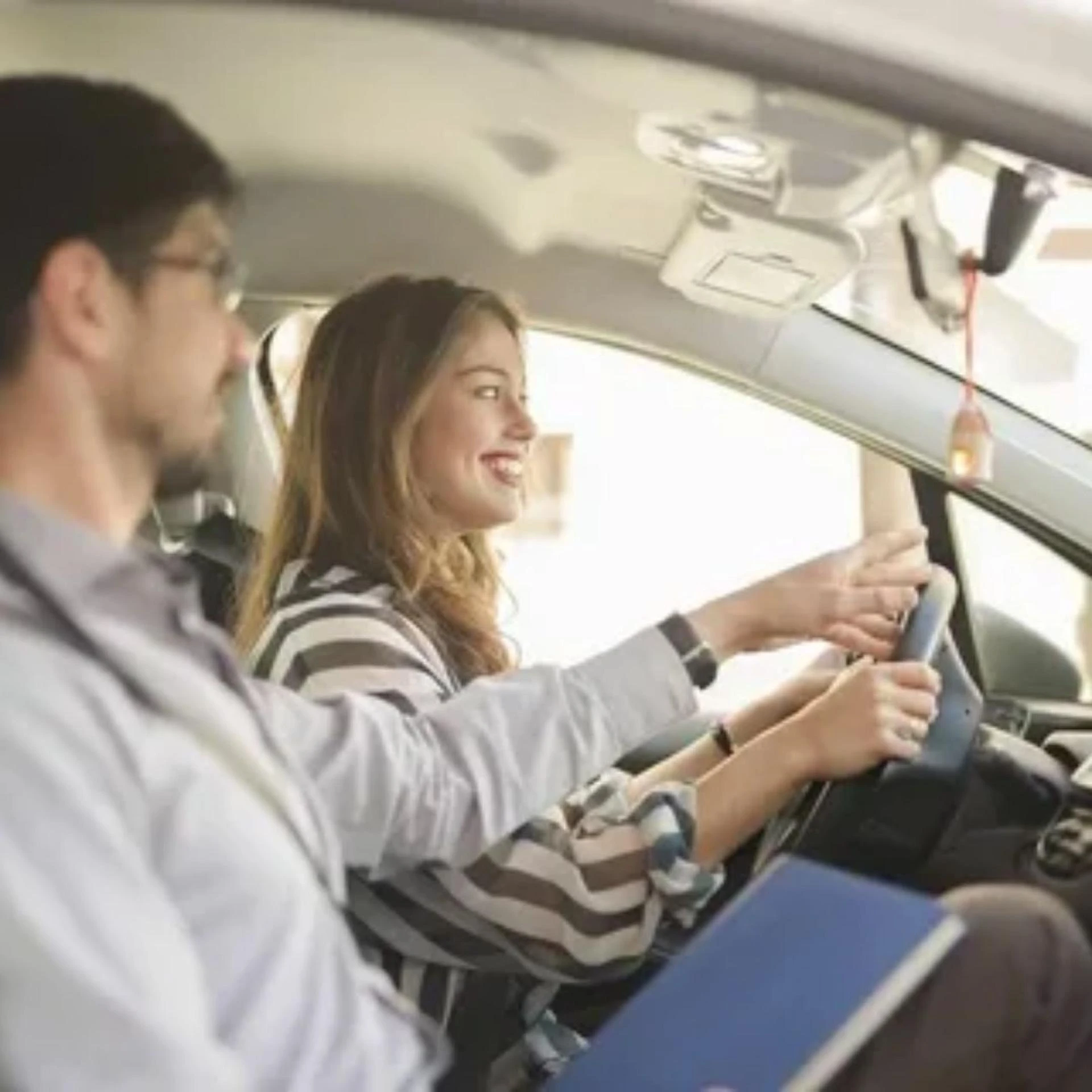 How a Car Driving School in Point Cook Helps You Become a Safer Driver?