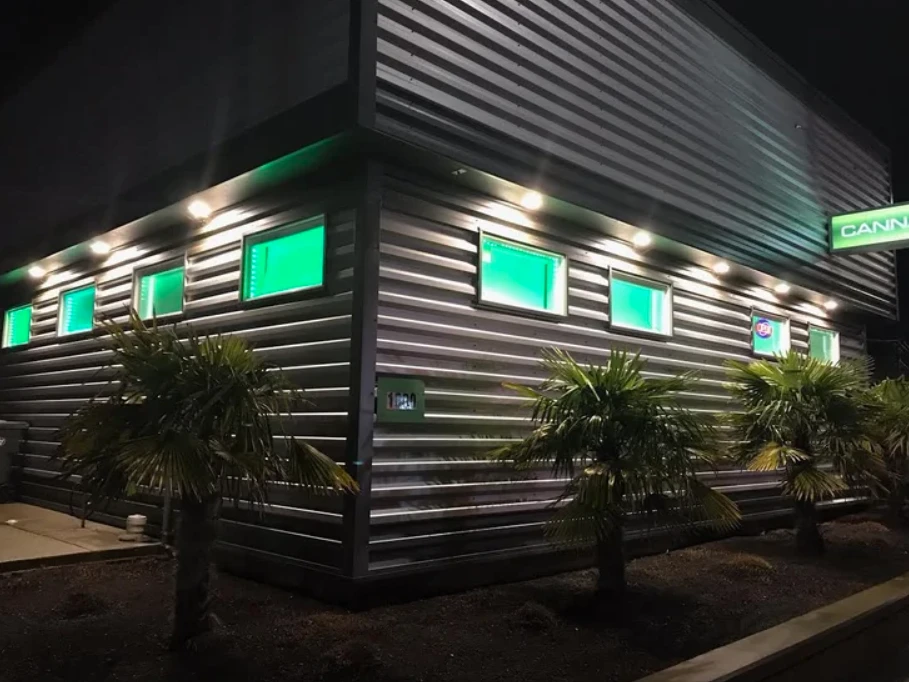 Cannabis 21 Aberdeen Dispensary – Premier Cannabis Store in Washington