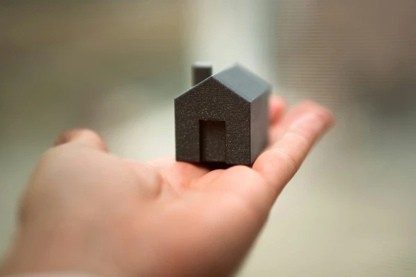 Which Is the Best Way to Present Houses for Sale in Green Valley to Attract More Viewers?