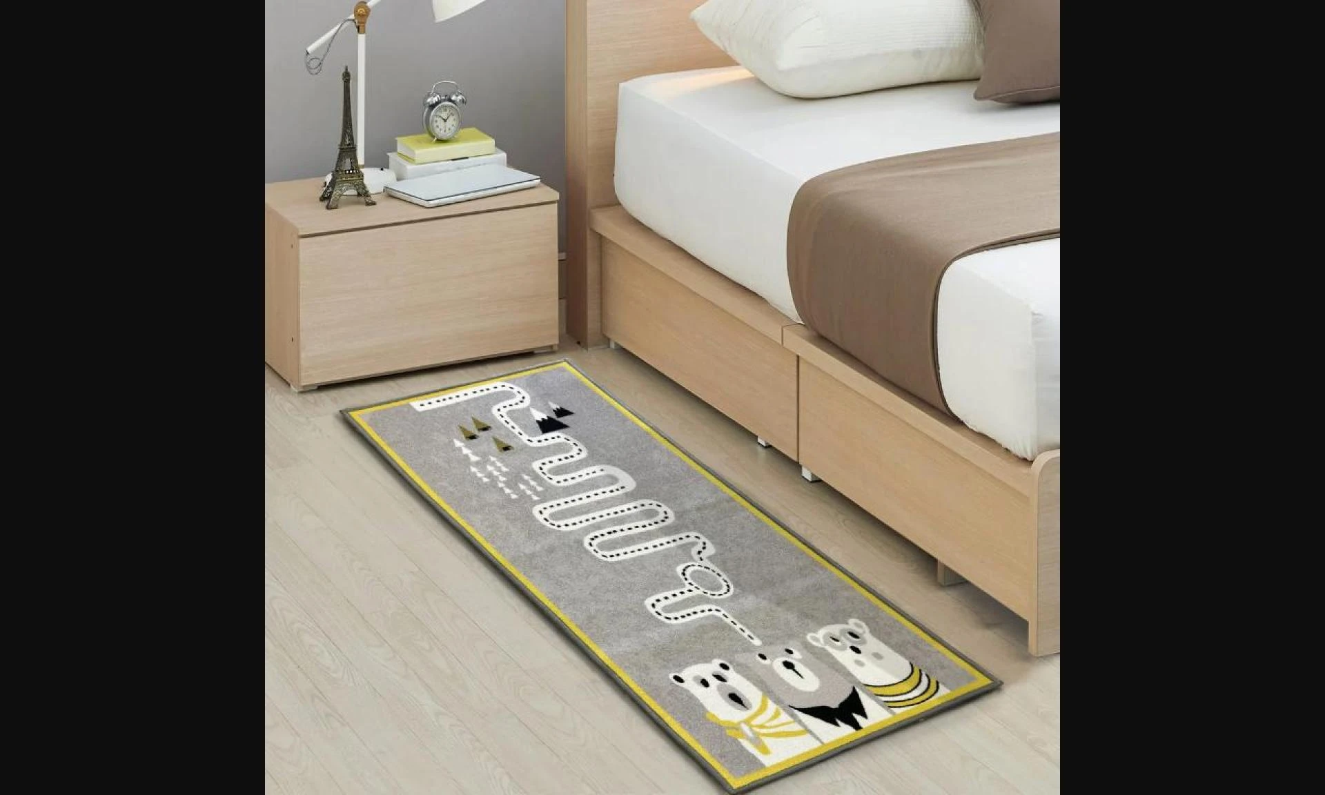 Transform Your Bedroom Aesthetics with a Stylish King Size Bed Runner and Cozy Throws