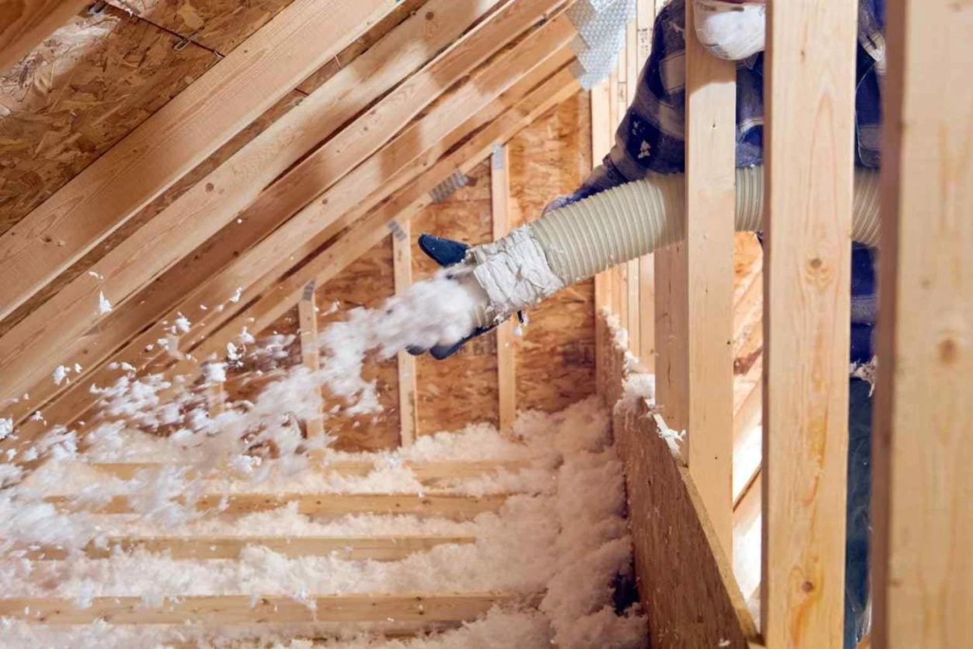 What Are the Signs of Poorly Installed Blown-in Insulation, and How to Fix Them?