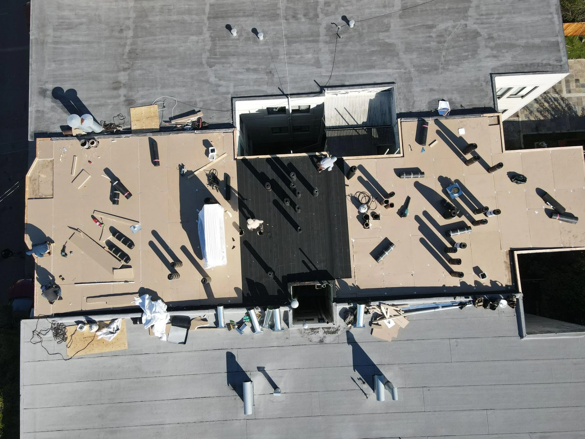Designing Effective Drainage for Flat Roof Replacement in San Francisco Homes