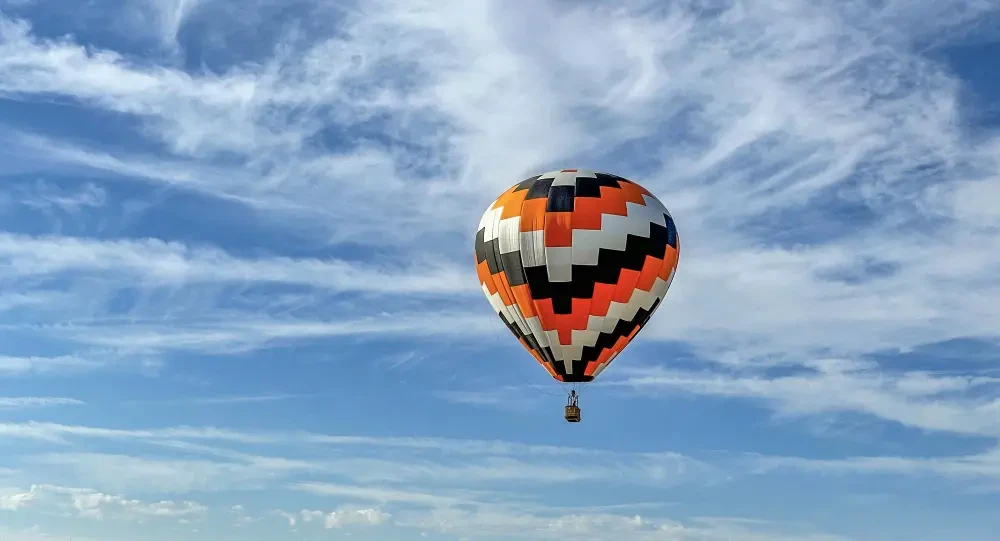 Experiential Advertising Is Back: Creative Ways Brands Are Standing Out in 2025