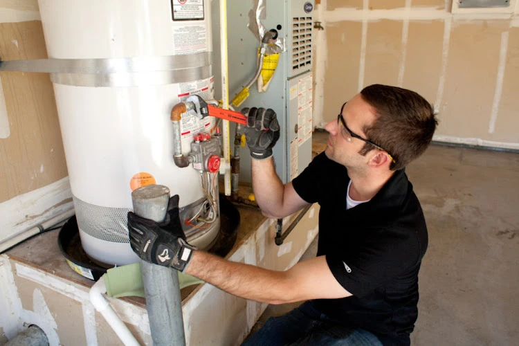 5 Warning Signs You Need Water Heater Installation & Repair