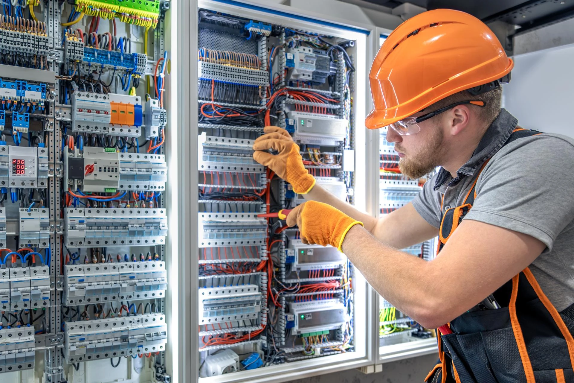 How to Choose a Reliable Electrician in Cedar Hill for Your Home or Business