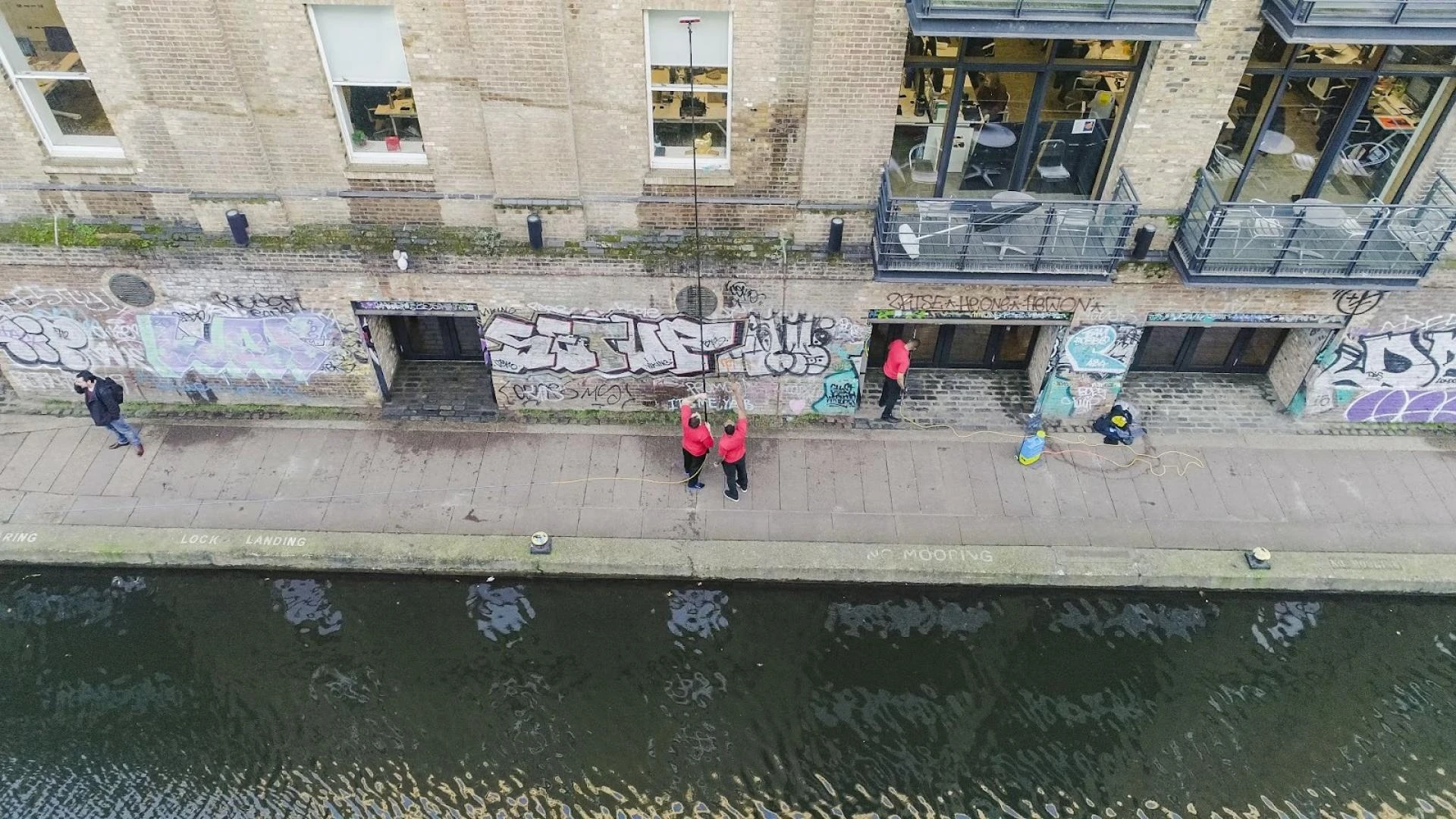 Eco-Friendly Tips for Commercial Window Cleaning Services